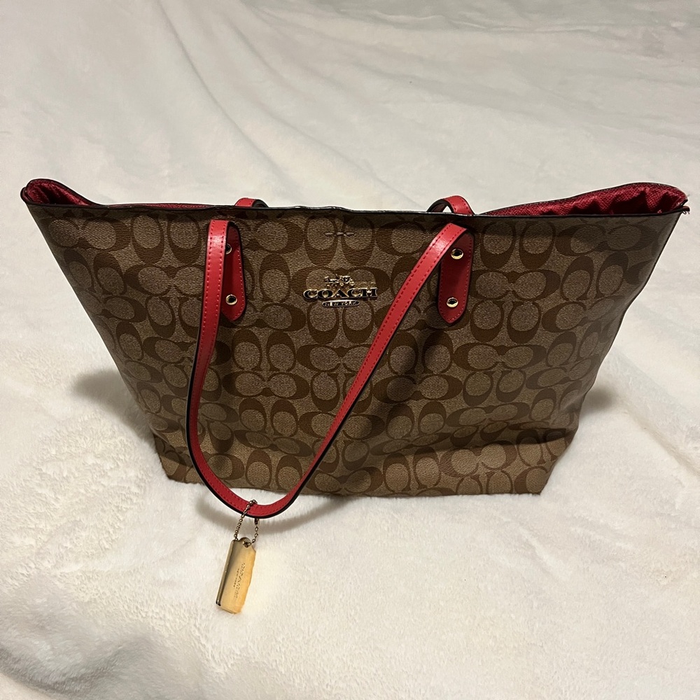 Coach Signature Tote in Brown and Pink